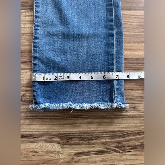 Jessica Simpson Women Casual Every Day Adored High Rise Kick Flare Jeans Sz 10 - Picture 4 of 11